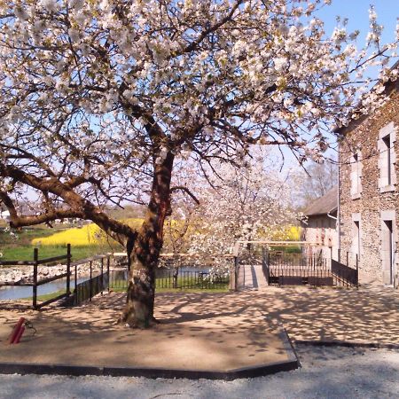 Le Moulin De Bretigneul Bed & Breakfast Saint-Aubin-des-Landes Exterior photo